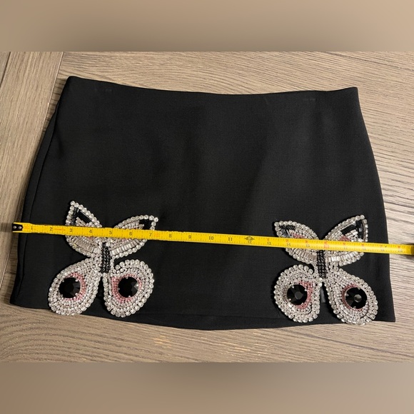AREA Embroidered Butterfly Mini Skirt  in Black sz 8 NWT 1195$ - Picture 16 of 17